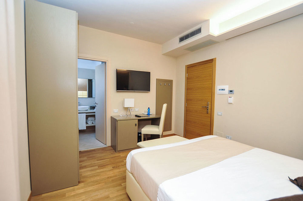 Dori Hotel 3*