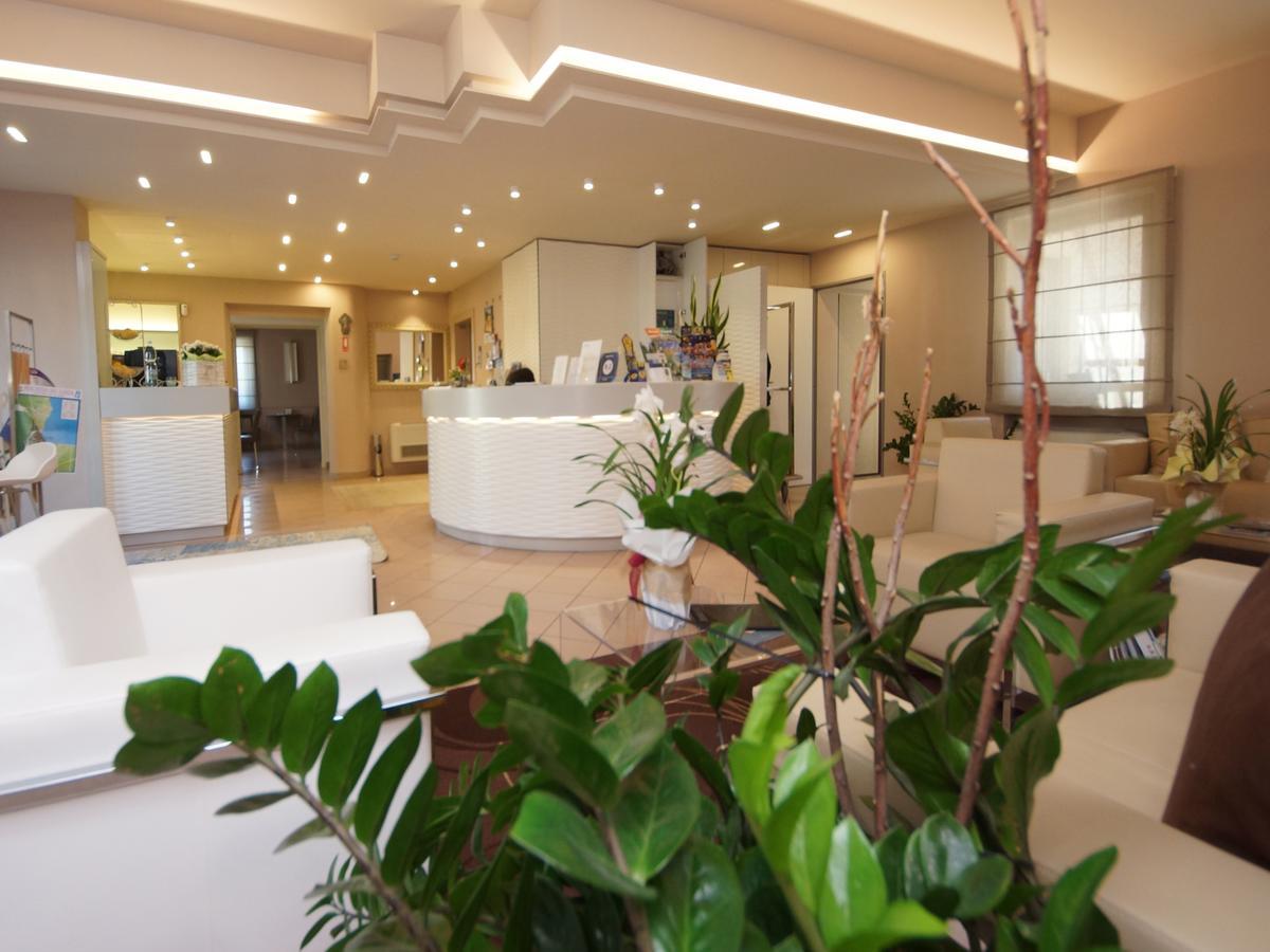 Hotel Dori